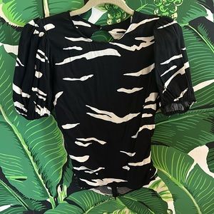 NWT Reformation Makenna Top in Mustang, Size 6.